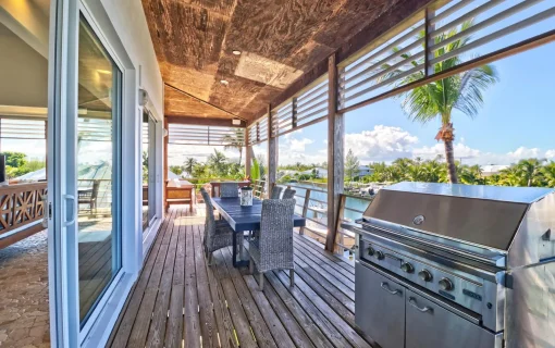 Sea-Smoke-Estate-4